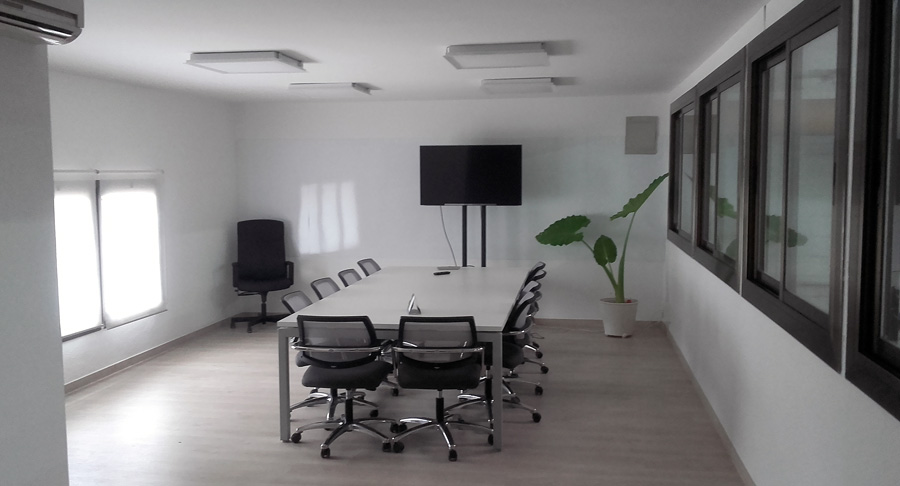 Transformación de una Nave Industrial a un Espacio Operativo | Prodeca Barcelona
